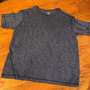 Roundtree & York blue T-shirt